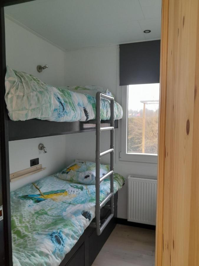 Luxe 5 Persoons Bungalow Op Rustig Vakantiepark Nabij Leeuwarden Dronrijp Экстерьер фото